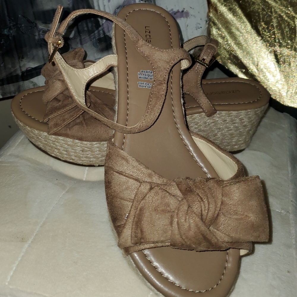 Liz Claiborne platform sandals